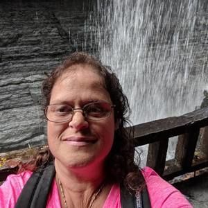 Meet your Posher, Churie